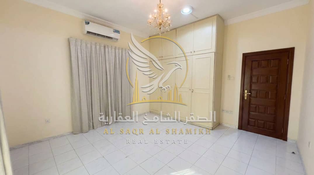 6 فيلا 4 غرف للإيجار في الرفاعة الشارقة3. jpeg