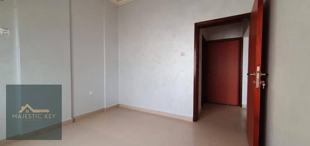 4 0ef57400-0b19-4ac5-b33d-81203ce9d019. jpg