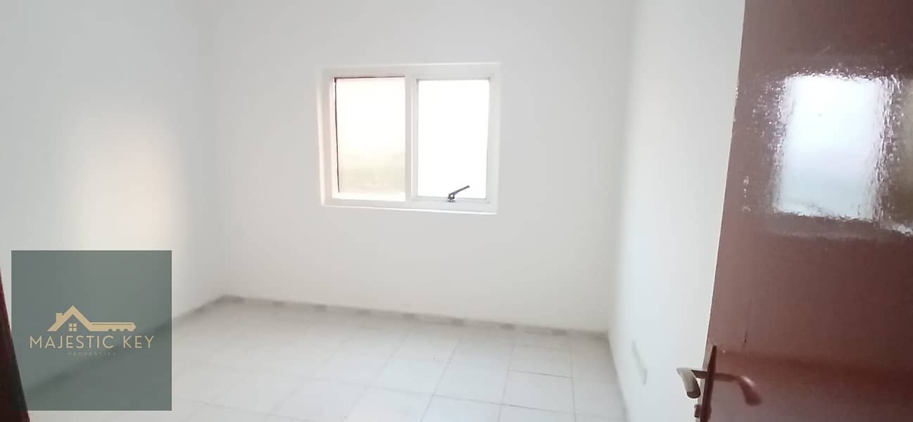 2 f9ea2011-b5dc-4194-bd83-636087065852. jpg