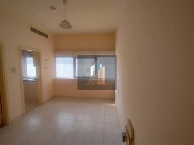 Studio for Rent in Al Qasimia, Sharjah - IMG20251231094858. jpg Studio for Rent in Al Qasimia, Sharjah - IMG20251231094858. jpg