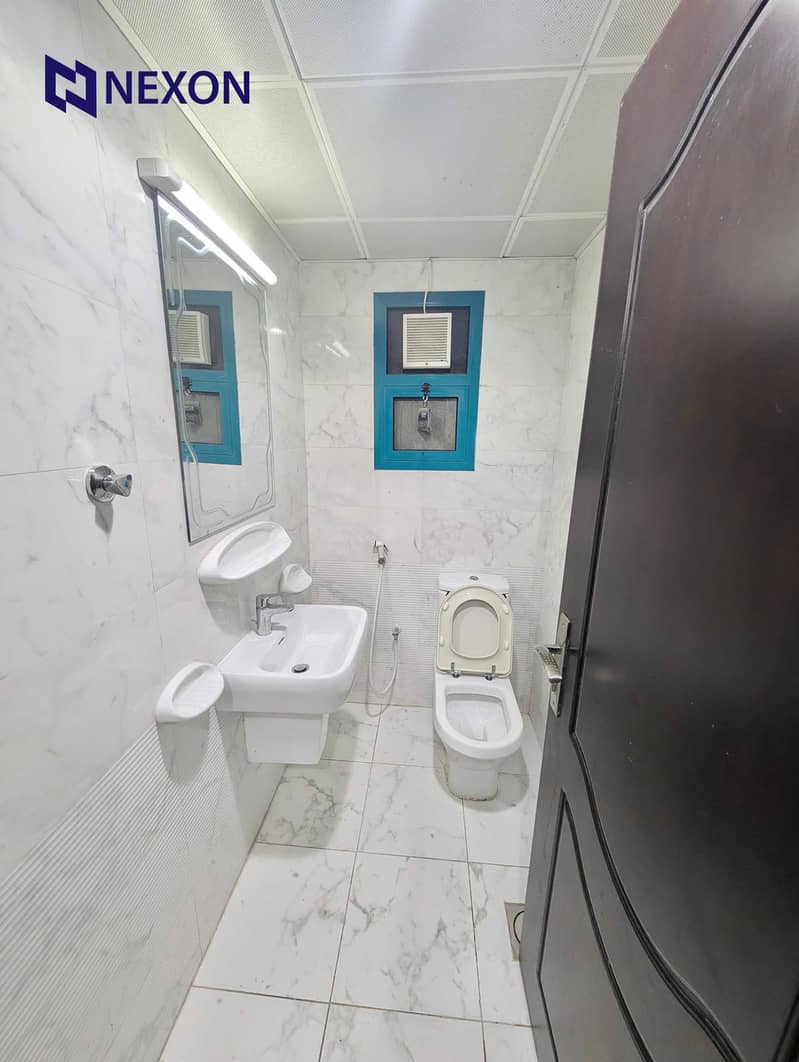 9 eee35ebb-c369-46ce-bdf6-8141593d9d19. jpg