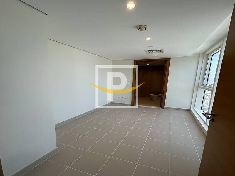 3BR+Maid Sea View Near Business bay metro 3BR+Maid Sea View Near Business bay metro