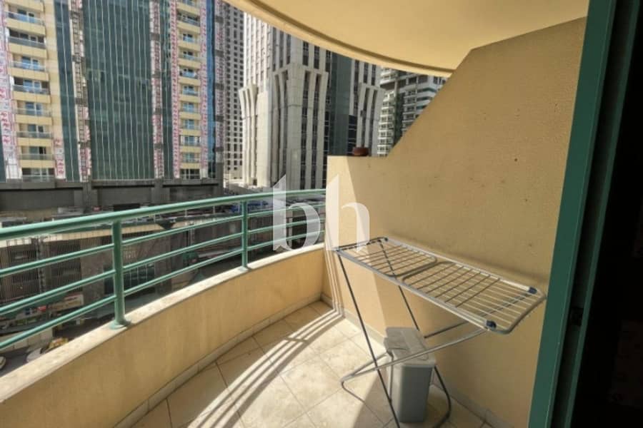 6 Image 0