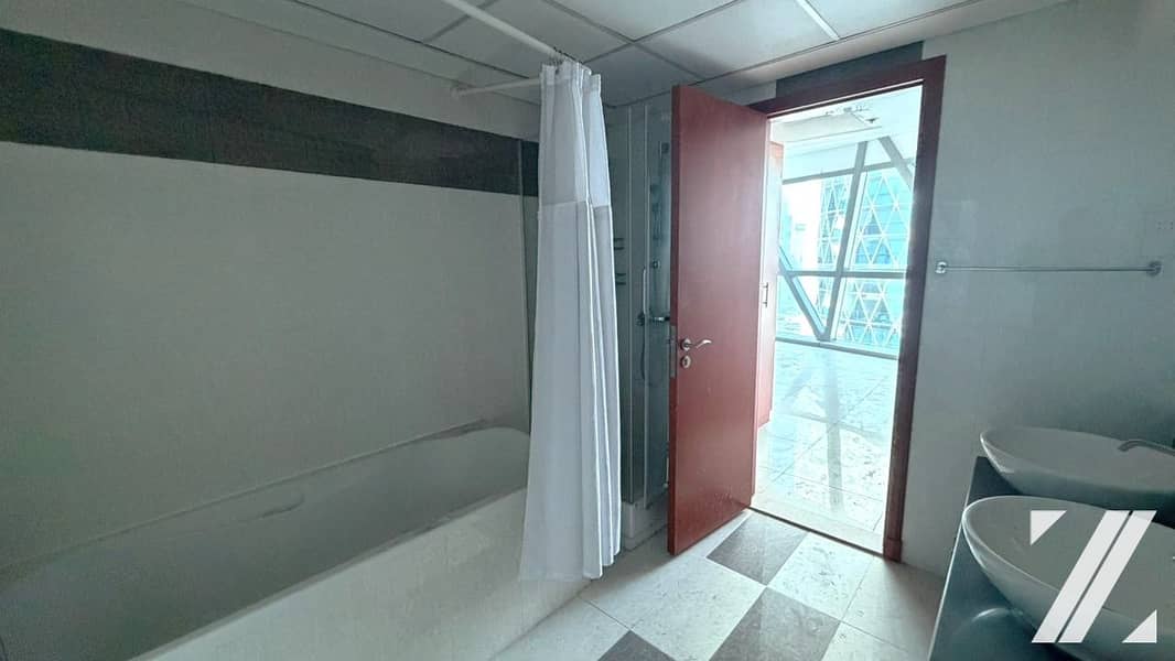 9 02caa318-6848-4842-9118-ada6c50d1838. jpg