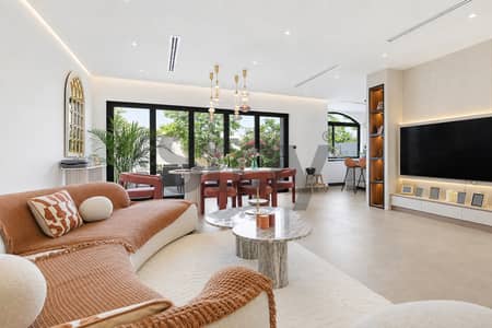 3 Bedroom Villa for Sale in The Springs, Dubai - Fully Upgraded I Private Pool I Vacant on Transfer 3 Bedroom Villa for Sale in The Springs, Dubai - Fully Upgraded I Private Pool I Vacant on Transfer