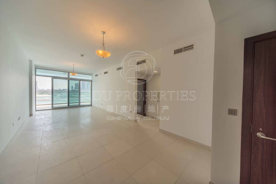 Live with Sea Views in Two Bedroom Apartment