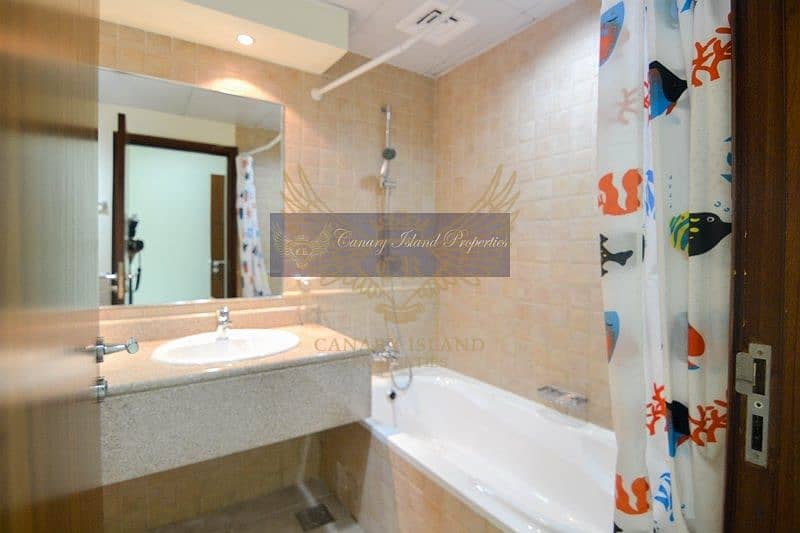8 VACANT ON TRANSFER | 4 Bed | Entertainment Foyer