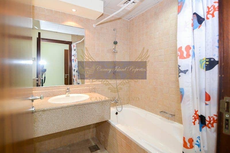 10 VACANT ON TRANSFER | 4 Bed | Entertainment Foyer