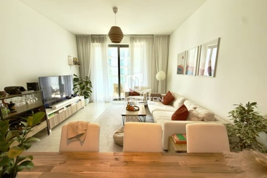 Swimming Pool View | Spacious | Vacant on Transfer Swimming Pool View | Spacious | Vacant on Transfer