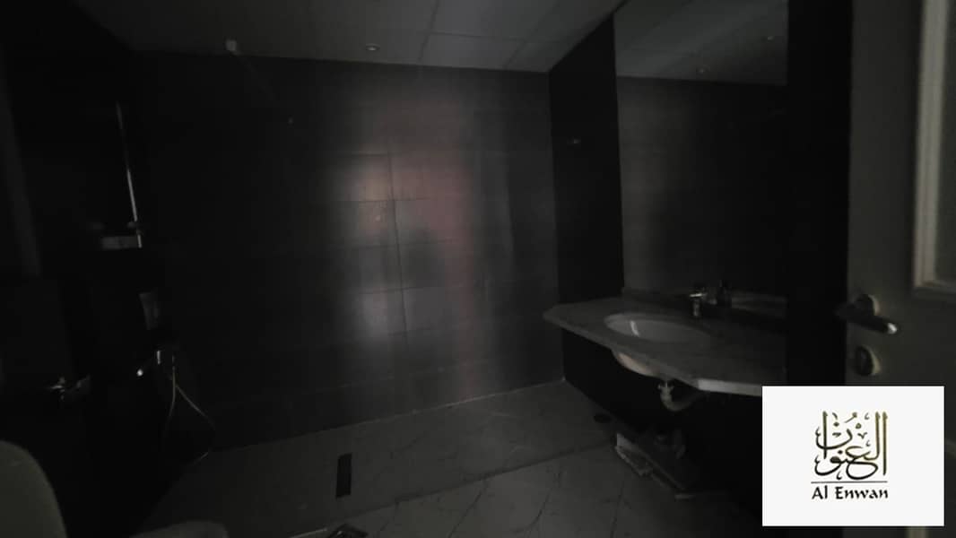 11 1000537034. jpg