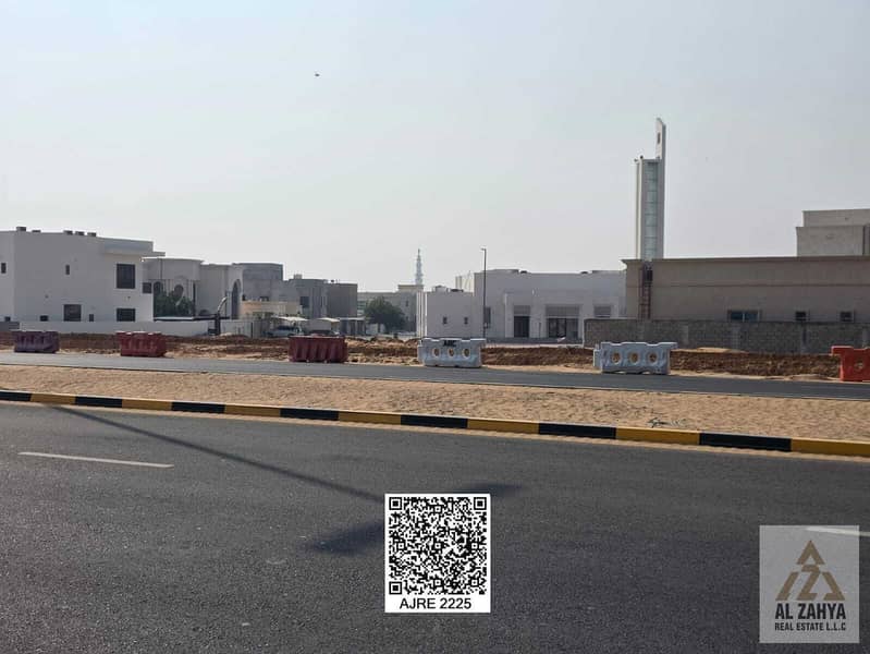 9 bd44e807-cd50-4799-bb14-7b95f89e8df5. jpg