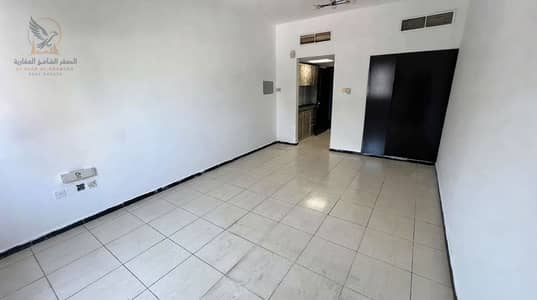 Studio for Rent in Al Rashidiya, Ajman - 1فرصة مميزة للإيجار في عجمان استوديو بمساحة ممتازة وخزائن حائط في الراشدية ثلاثة شارع المرور القديم قرب أبراج عجمان ونستو وان. jpeg