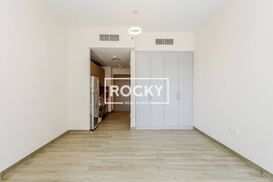 2 JVC - 007 Building - Residence-5557. jpg