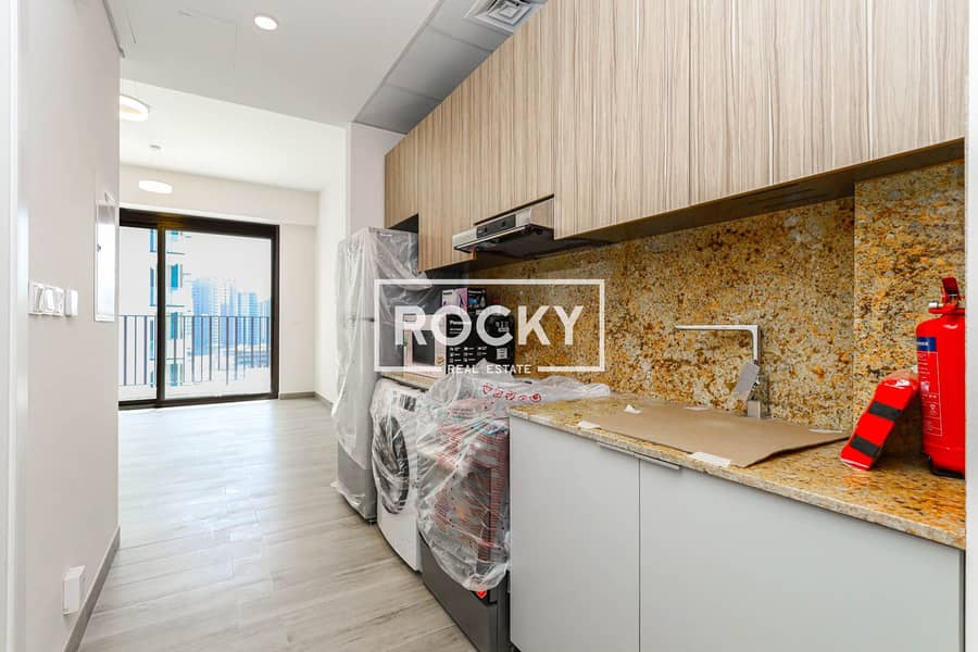 6 JVC - 007 Building - Residence-5551. jpg