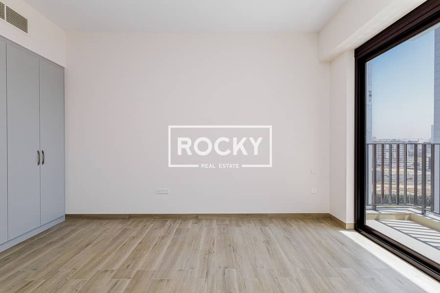 7 JVC - 007 Building - Residence-5558. jpg