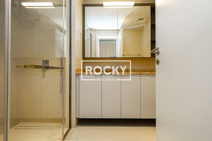 11 JVC - 007 Building - Residence-5552. jpg
