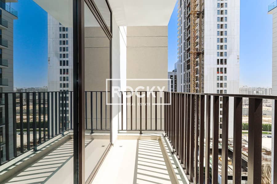 12 JVC - 007 Building - Residence-5559. jpg