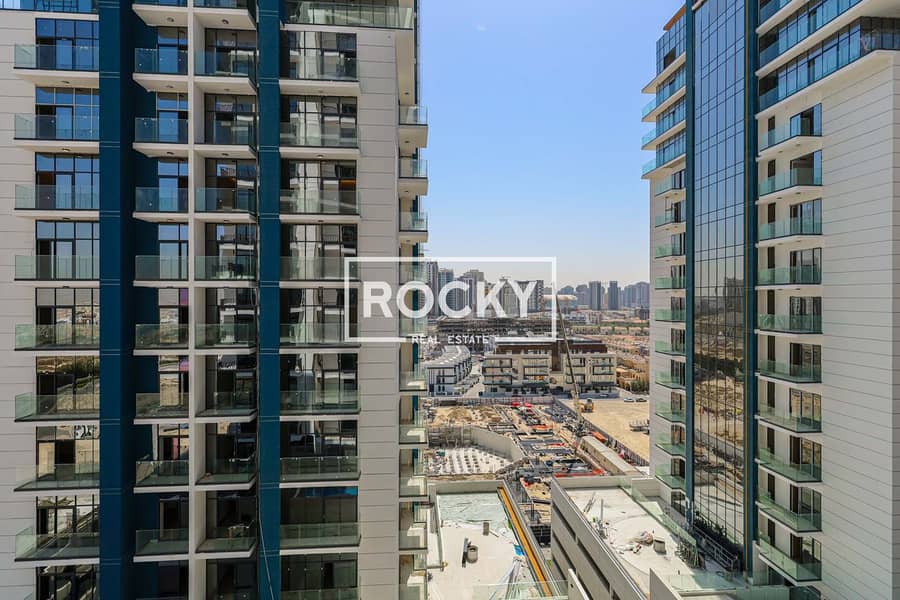 14 JVC - 007 Building - Residence-5561. jpg