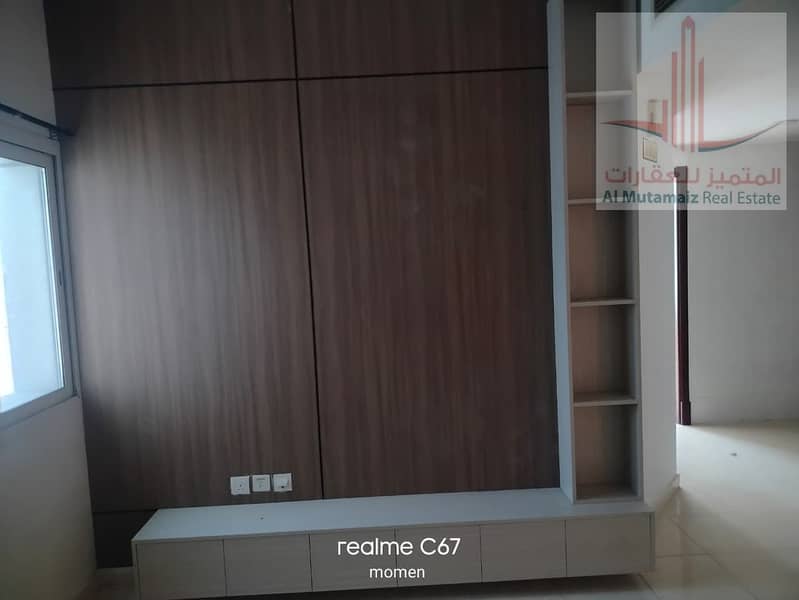 2 feb5b470-6c75-48ee-bd22-2692d59124de. jpg
