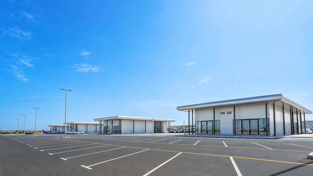 3 Retail Showroom. png