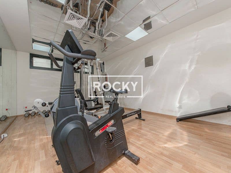 12 BurDubai_AbdulQader_Views&Amenities-(10-of-22). jpg