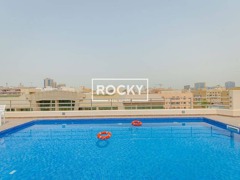 14 BurDubai_AbdulQader_Views&Amenities-(2-of-22). jpg