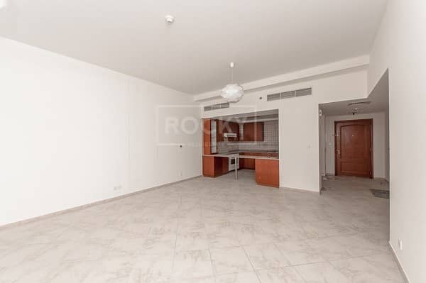 Spacious | 3-Bed with Storage | Pet Allowed