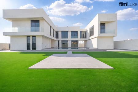 5 Bedroom Villa for Rent in Al Barsha, Dubai - Suburban villa for family, easy access to the city