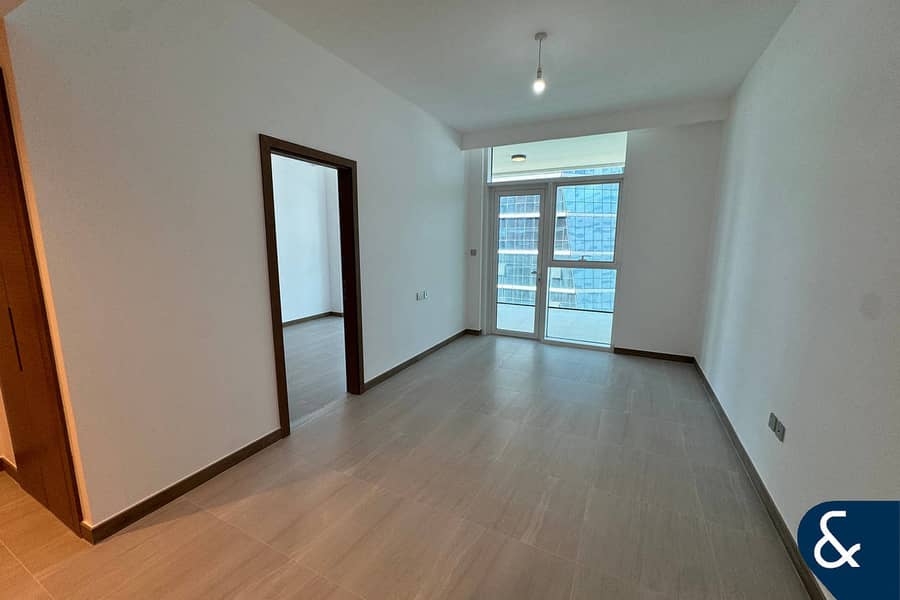 NEW BUILDING | UNFURNISHED | CANAL VIEW NEW BUILDING | UNFURNISHED | CANAL VIEW