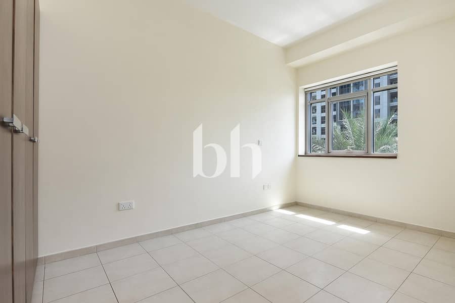 3 Executive Tower 3 BR Plus Maid 01