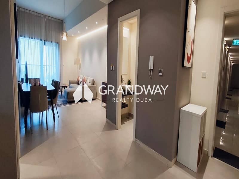 3 Spacious 1BR | Modern Layout | Prime Location — photo 3