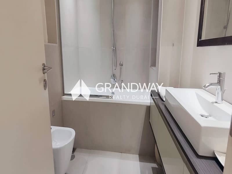 24 Spacious 1BR | Modern Layout | Prime Location — photo 24