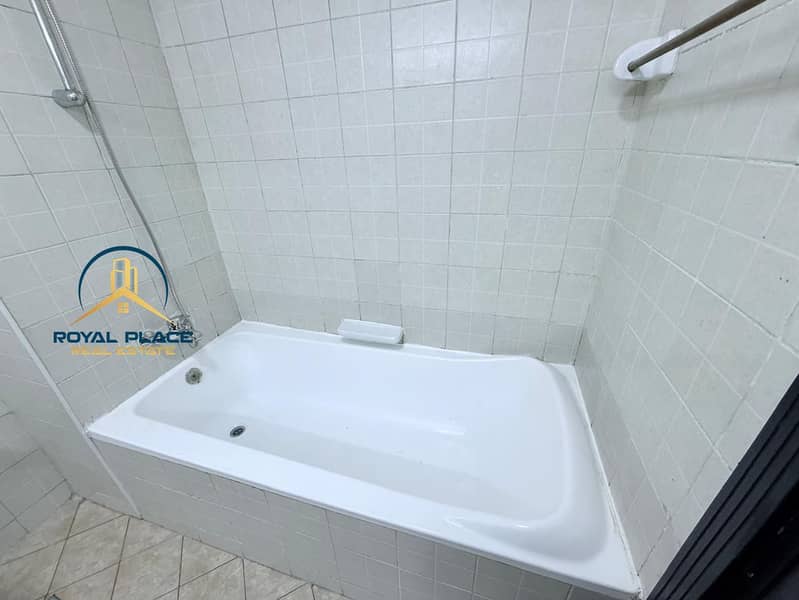 10 ecc6ef24-ddb2-43d3-9608-9514429dfbc2. JPG