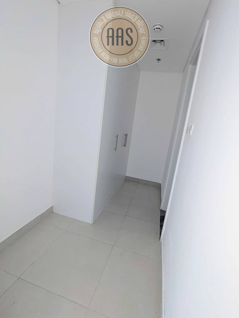8 115800. jpg