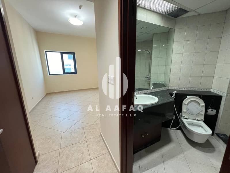 24 6d4d9936-3f18-49bd-99ba-0b54266616df. jpg