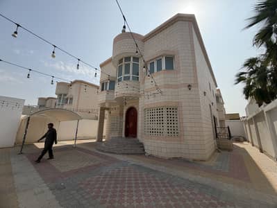 5 habitaciones Villa para en Alquiler en Al Falaj, Sharjah - IMG_8785. jpg