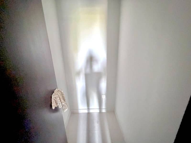 12 1001112570. jpg