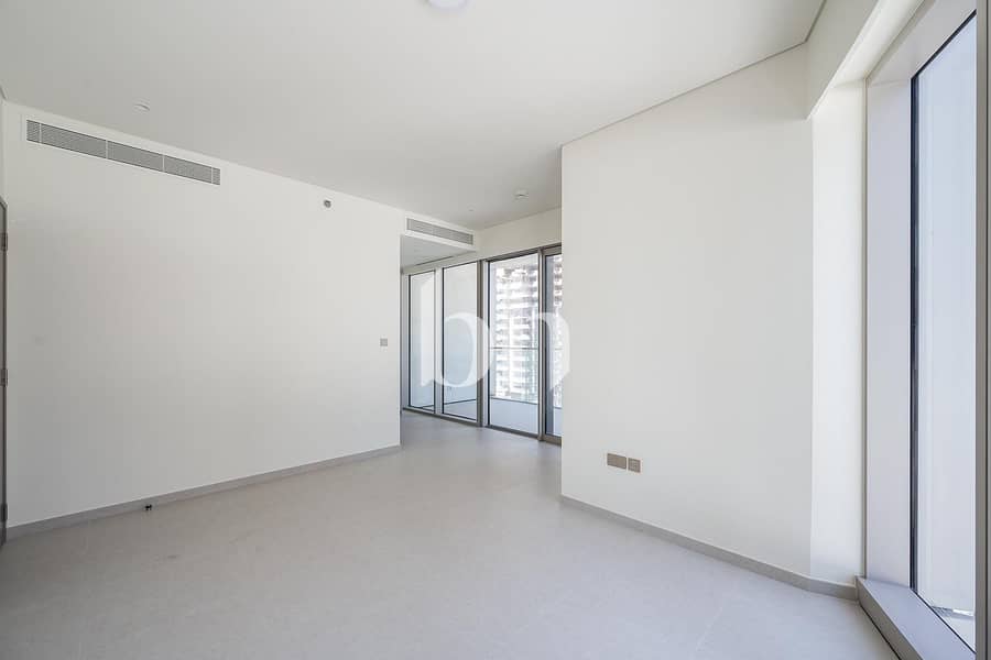 7 Image 0