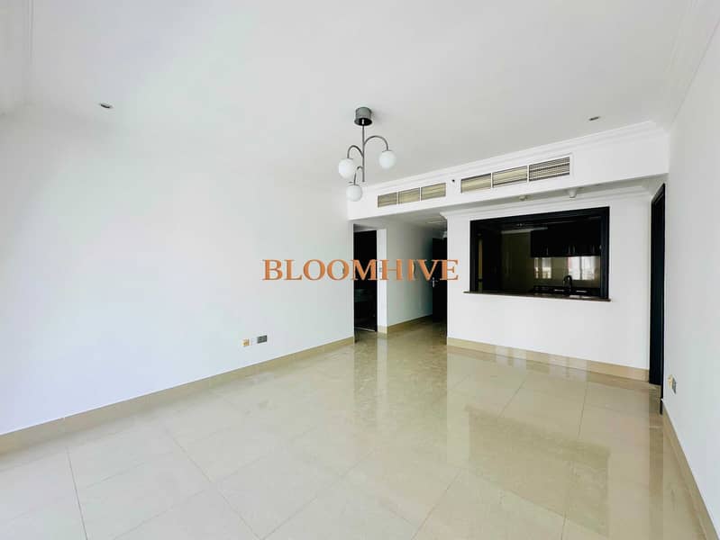 4 3f95ea05-9ccd-4ee3-83ed-4d2b67ad7f09. jpg