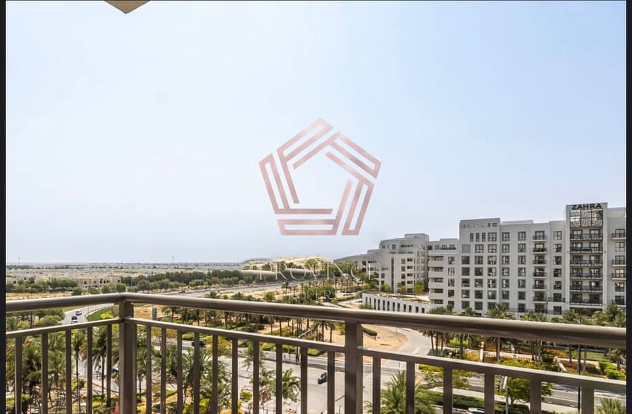 10 5d05f21e-803d-4e1d-80de-cd278c86c942. jpeg