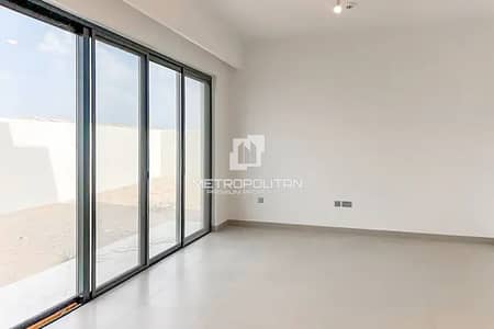3 habitaciones Townhouse para en Venta en Dubai South, Dubai - Casa adosada en Dubai South,Emaar South,Expo Golf Villas,Expo Golf Villas 1 (Parkside 1), 3 dormitorios, 2100000 AED - 16444597 3 habitaciones Townhouse para en Venta en Dubai South, Dubai - Casa adosada en Dubai South,Emaar South,Expo Golf Villas,Expo Golf Villas 1 (Parkside 1), 3 dormitorios, 2100000 AED - 16444597