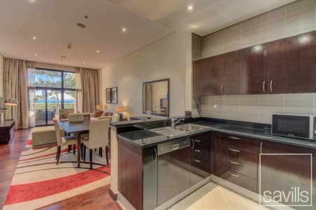1 Bedroom Apartment for Rent in Palm Jumeirah, Dubai - Skyline Retreat | Luxurious Living | Sea Views