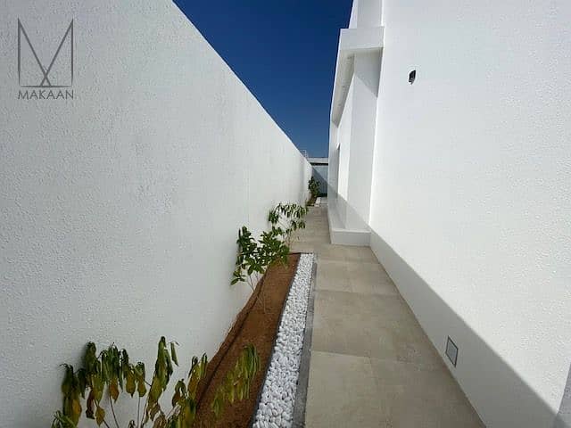 13 8. jpg