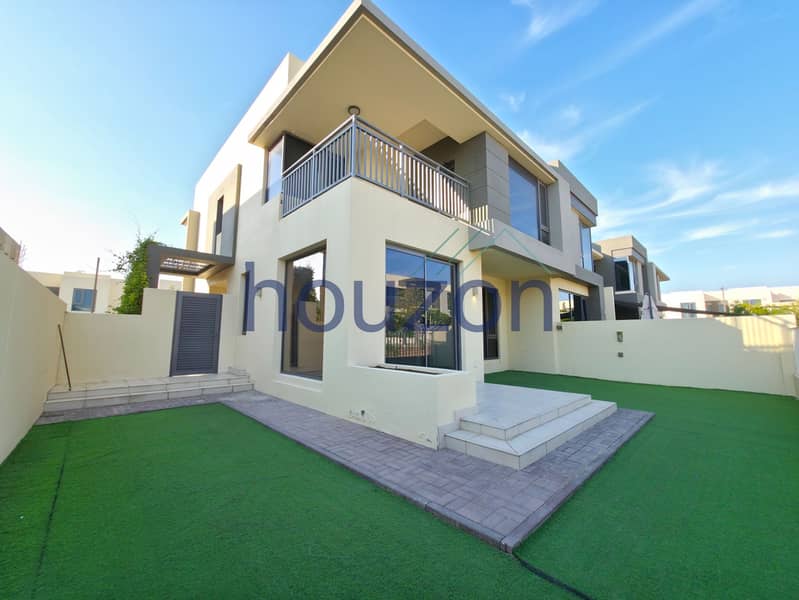 Exclusive 5 BR + Maids | Vacant | Green Belt Exclusive 5 BR + Maids | Vacant | Green Belt