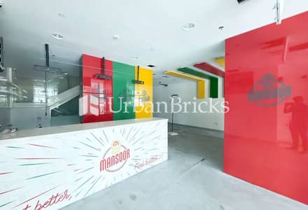 Shop for Rent in Dubai Marina, Dubai - Prime Location| High Traffic Area |Full Water View Shop for Rent in Dubai Marina, Dubai - Prime Location| High Traffic Area |Full Water View