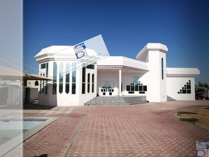 Villa for rent  Al Hamidiya area Ajman is close to the main street An area of ​​10,000 feet Affordable price