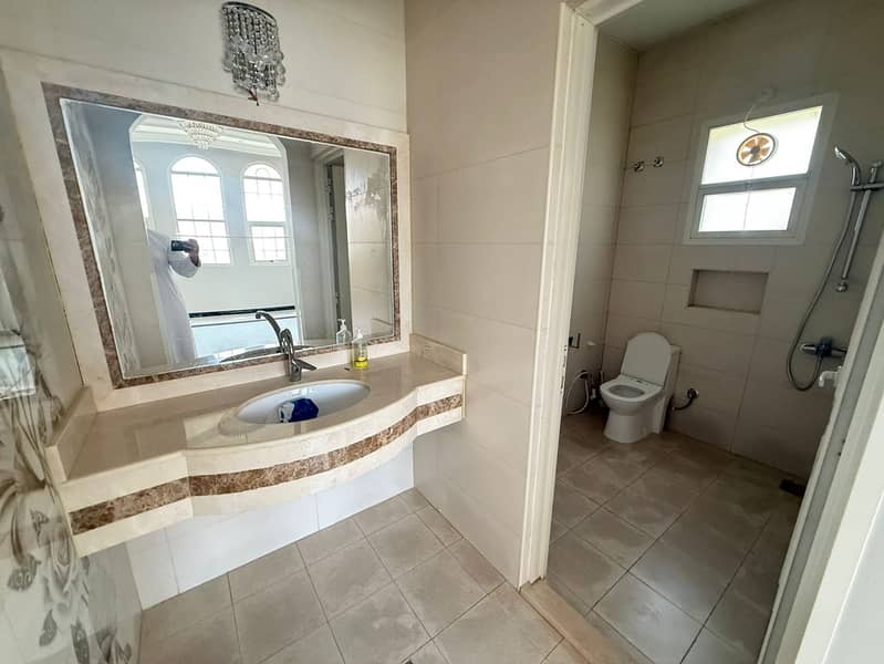 19 c716f04e-660f-4314-9fca-24bea234bb99. jpg