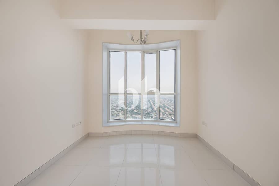 4 Image 0