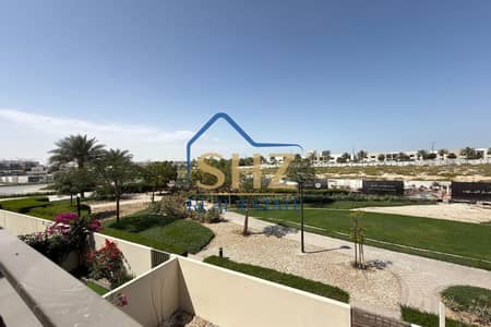 3 habitaciones Townhouse para en Venta en Dubai South, Dubai - Casa adosada en Dubai South,Emaar South,Expo Golf Villas,Expo Golf Villas 2 (Parkside 2), 3 dormitorios, 2400000 AED - 16447064 3 habitaciones Townhouse para en Venta en Dubai South, Dubai - Casa adosada en Dubai South,Emaar South,Expo Golf Villas,Expo Golf Villas 2 (Parkside 2), 3 dormitorios, 2400000 AED - 16447064