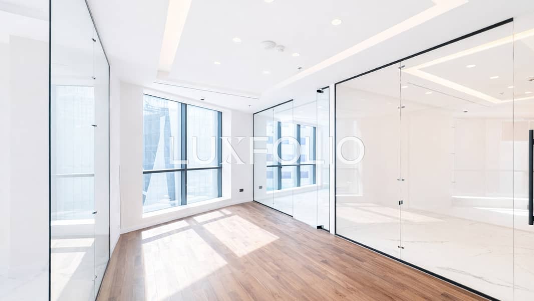 Luxury Fit Out | 1 Parking | Vacant Now Luxury Fit Out | 1 Parking | Vacant Now